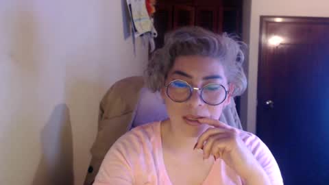 Snapshot of adan_romanoff chatting on 06.18.26 adan_romanoff online show from 06.18.26