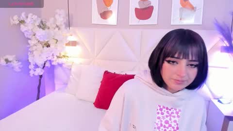 Snapshot of adara_carter_ chatting on 10.01.25 adara_carter_ online show from 10.01.25