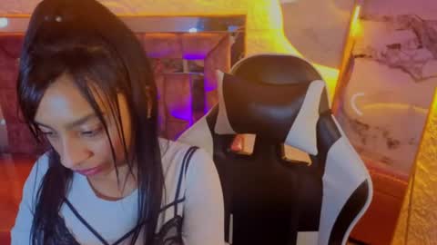 Snapshot of adarasuri_v chatting on 06.24.26 Hi Stream 1000pm to 600am online show from 06.24.26
