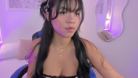Snapshot of adarna13_ chatting on 08.04.26 A D A R N A online show from 08.04.26