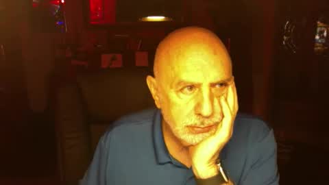 Snapshot of add_me_2 chatting on 12.21.25 add_me_2 online show from 12.21.25