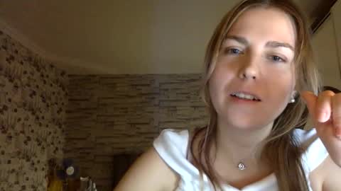 addicta_vera online show from 10.22.25