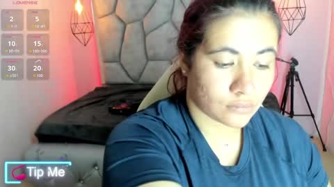 Snapshot of addy__02 chatting on 05.27.26 addy__02 online show from 05.27.26