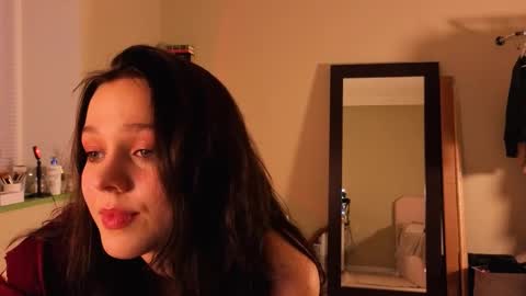 Snapshot of addy_moon chatting on 11.30.25 Addy online show from 11.30.25