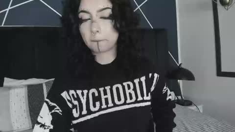 Ade  online show from 02.18.25