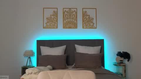 Adele online show from 12.13.25