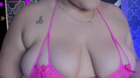 Snapshot of adele_cruzz chatting on 02.21.26 adele cruzz online show from 02.21.26