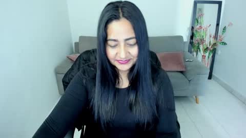 Snapshot of adele_sweett chatting on 10.17.25 Carolina online show from 10.17.25