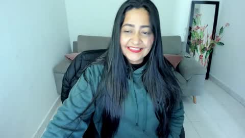 Snapshot of adele_sweett chatting on 10.18.25 Carolina online show from 10.18.25