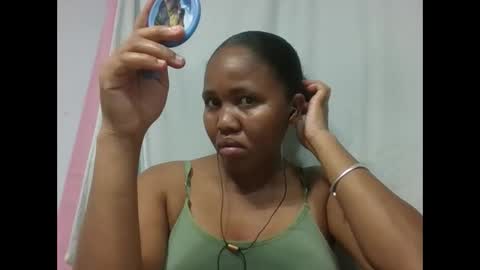 Snapshot of adelealy chatting on 11.05.25 adelealy online show from 11.05.25