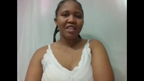 Snapshot of adelealy chatting on 11.29.25 adelealy online show from 11.29.25