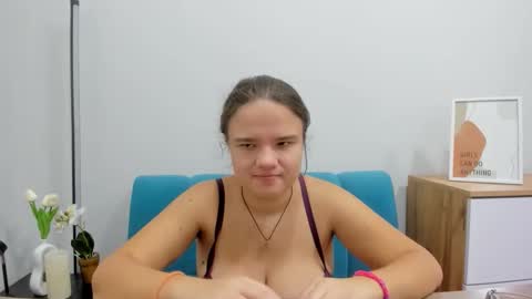 adelecruzz online show from 10.11.25