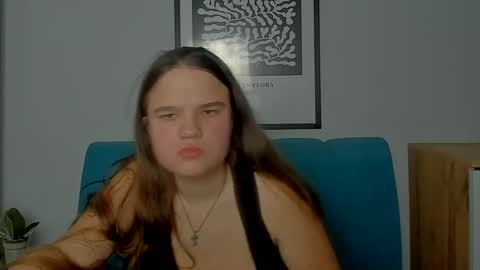 Snapshot of adelecruzz chatting on 02.18.26 adelecruzz online show from 02.18.26