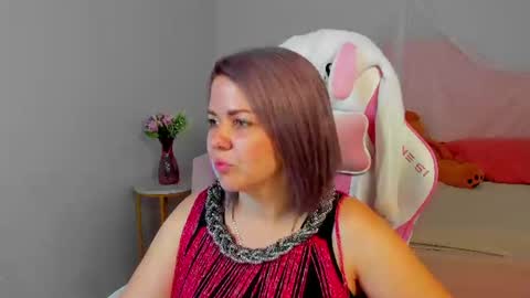 AdeleRavelle online show from 08.01.26