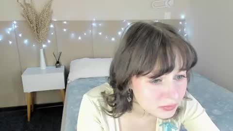 Snapshot of adelesilvy chatting on 06.18.26 adelesilvy online show from 06.18.26
