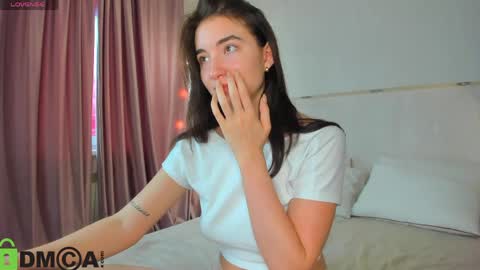 Snapshot of adelina_bliss chatting on 05.10.26 Adelina bliss online show from 05.10.26