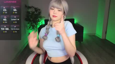 Adelina Pinky online show from 05.30.26