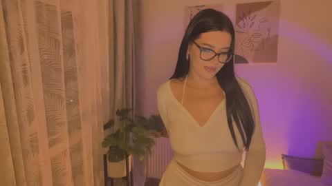 Adelinaacute online show from 10.23.25