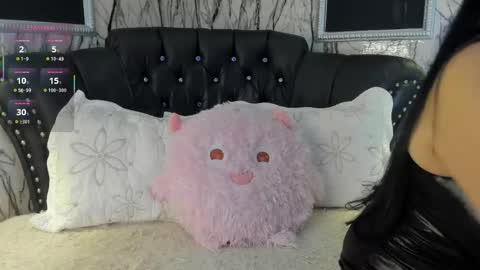 adelinemoretti online show from 12.20.25