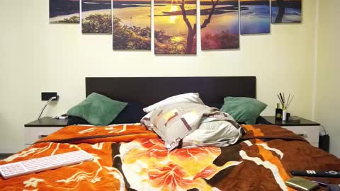 Adellineee online show from 02.23.25