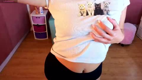 Snapshot of adharawo chatting on 12.04.25 Adhara online show from 12.04.25