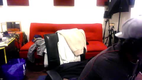 Snapshot of adick_ting chatting on 11.28.25 adick_ting online show from 11.28.25