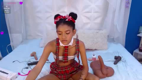 adisson_petite1 online show from 03.02.26