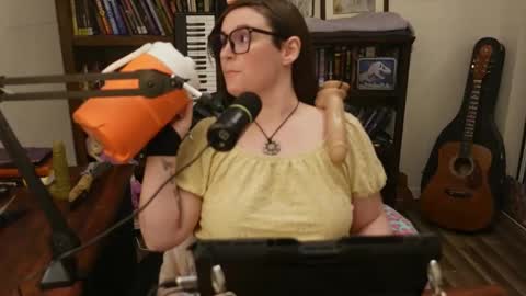 Snapshot of adobe_angel304 chatting on 12.17.24 adobe_angel304 online show from 12.17.24