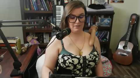 Snapshot of adobe_angel304 chatting on 12.22.24 adobe_angel304 online show from 12.22.24