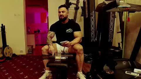 Adonis online show from 10.26.25