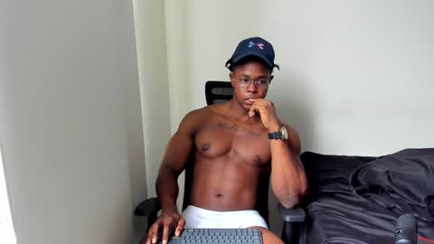 Adonis Knight  online show from 02.05.25