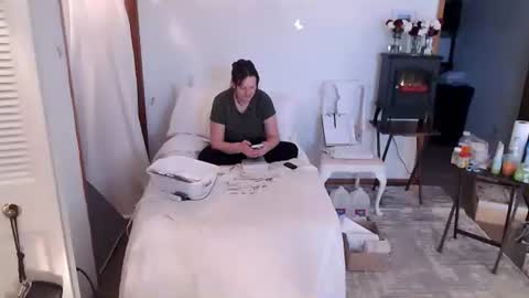 Snapshot of adorable22 chatting on 01.06.26 adorable22 online show from 01.06.26