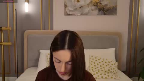 adoracortes online show from 05.05.26