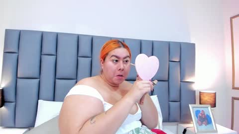 Snapshot of adreeaperez1 chatting on 01.10.25 ANDREA PEREZ online show from 01.10.25