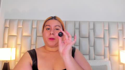 Snapshot of adreeaperez1 chatting on 01.24.25 ANDREA PEREZ online show from 01.24.25