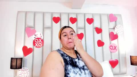 Snapshot of adreeaperez1 chatting on 02.14.25 ANDREA PEREZ online show from 02.14.25