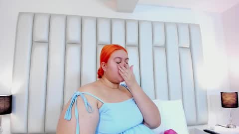 Snapshot of adreeaperez1 chatting on 02.20.25 ANDREA PEREZ online show from 02.20.25