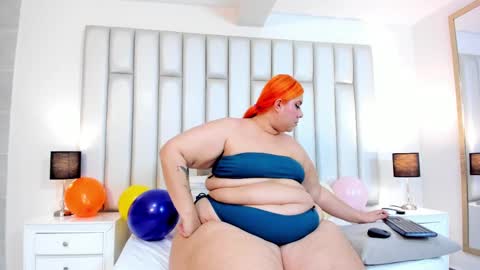 Snapshot of adreeaperez1 chatting on 02.21.25 ANDREA PEREZ online show from 02.21.25