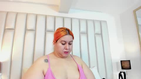Snapshot of adreeaperez1 chatting on 09.22.25 ANDREA PEREZ online show from 09.22.25