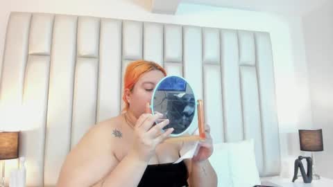 Snapshot of adreeaperez1 chatting on 09.23.25 ANDREA PEREZ online show from 09.23.25