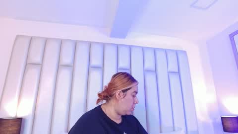 Snapshot of adreeaperez1 chatting on 02.04.26 ANDREA PEREZ online show from 02.04.26