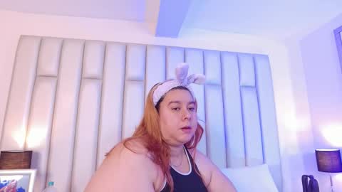 Snapshot of adreeaperez1 chatting on 02.12.26 ANDREA PEREZ online show from 02.12.26