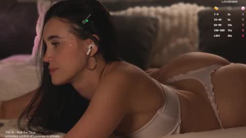 Victoria online show from 11.05.25