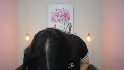 Adri  online show from 04.25.26
