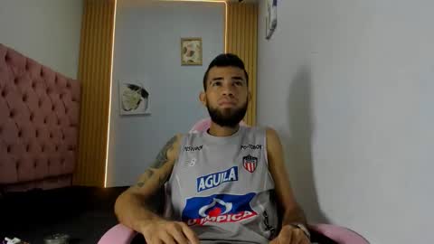 adri_sexboy229 online show from 10.07.25