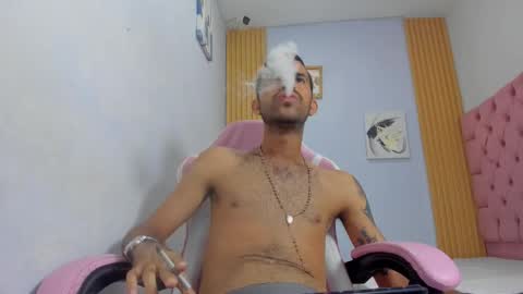 adri_sexboy229 online show from 10.21.25