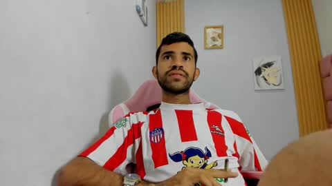 adri_sexboy229 online show from 10.25.25