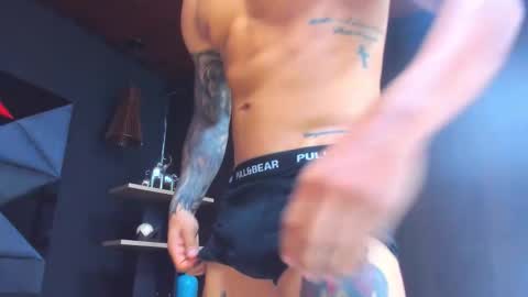 Snapshot of adrian_rae chatting on 12.22.25 online show from 12.22.25