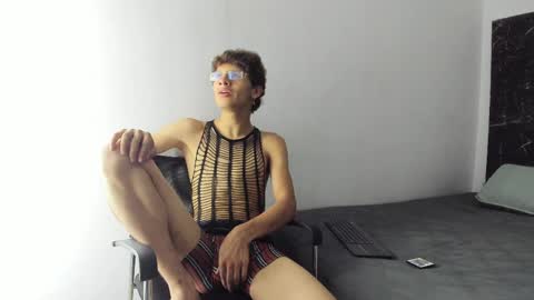 Snapshot of adrian_wolff chatting on 06.02.26 Adrian W online show from 06.02.26