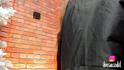 Snapshot of adriana_allen chatting on 12.23.24 Adri online show from 12.23.24